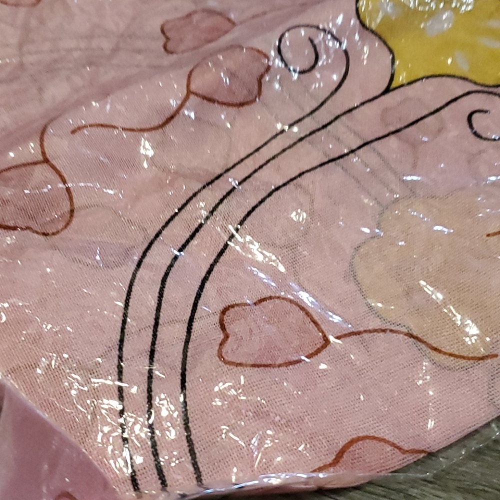 Pink Flower Hankerchief - Picture 2 of 4